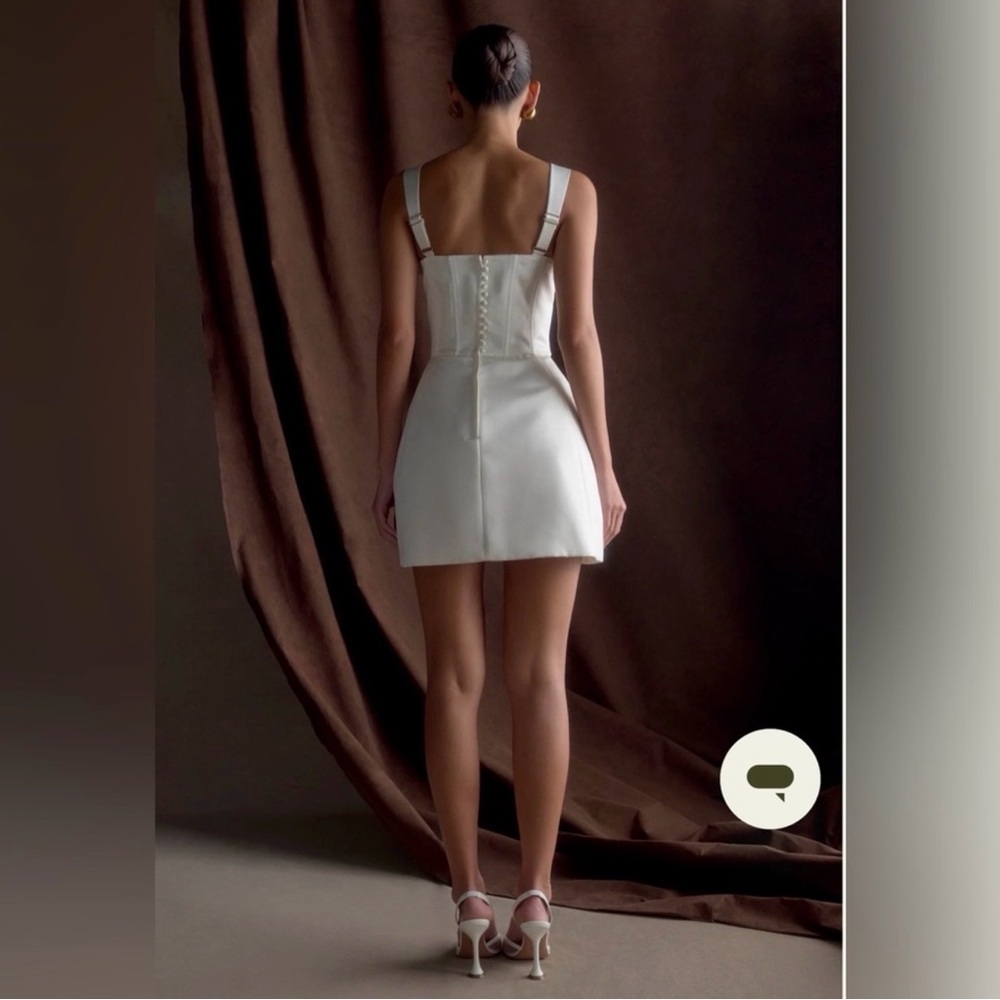 Meshki White Mini Dress with Structured Bodice - Picture 3 of 4